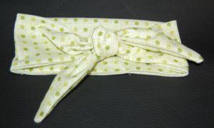 Sy et pynte pandebånd / Sløjfe til baby