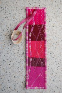 Bogmærker syet med crazy patchwork.