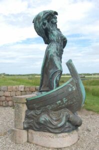 Dronning Dagmar statur på slotsbanken i Ribe.