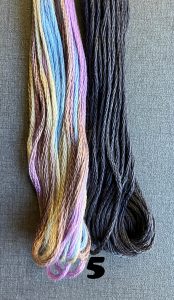 Verdensbroderidagen 2025 med frit broderi og korssting.