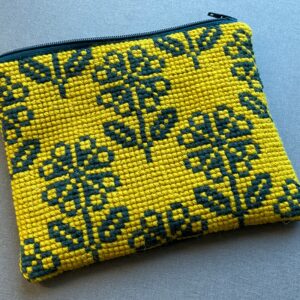 Kit til retro pung med korssting.